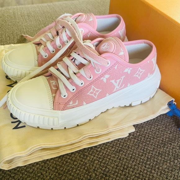 Louis Vuitton Pink and White Women's Sneakers - Picture 1 of 6